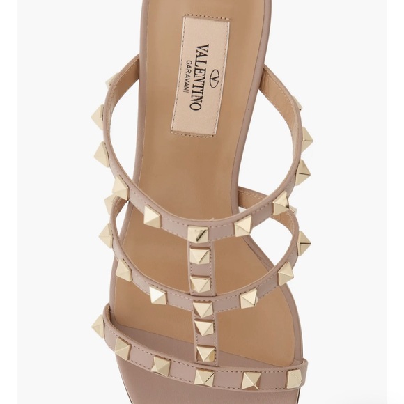 Brand new never worn authentic from Valentino store was too tight for me - Picture 3 of 7